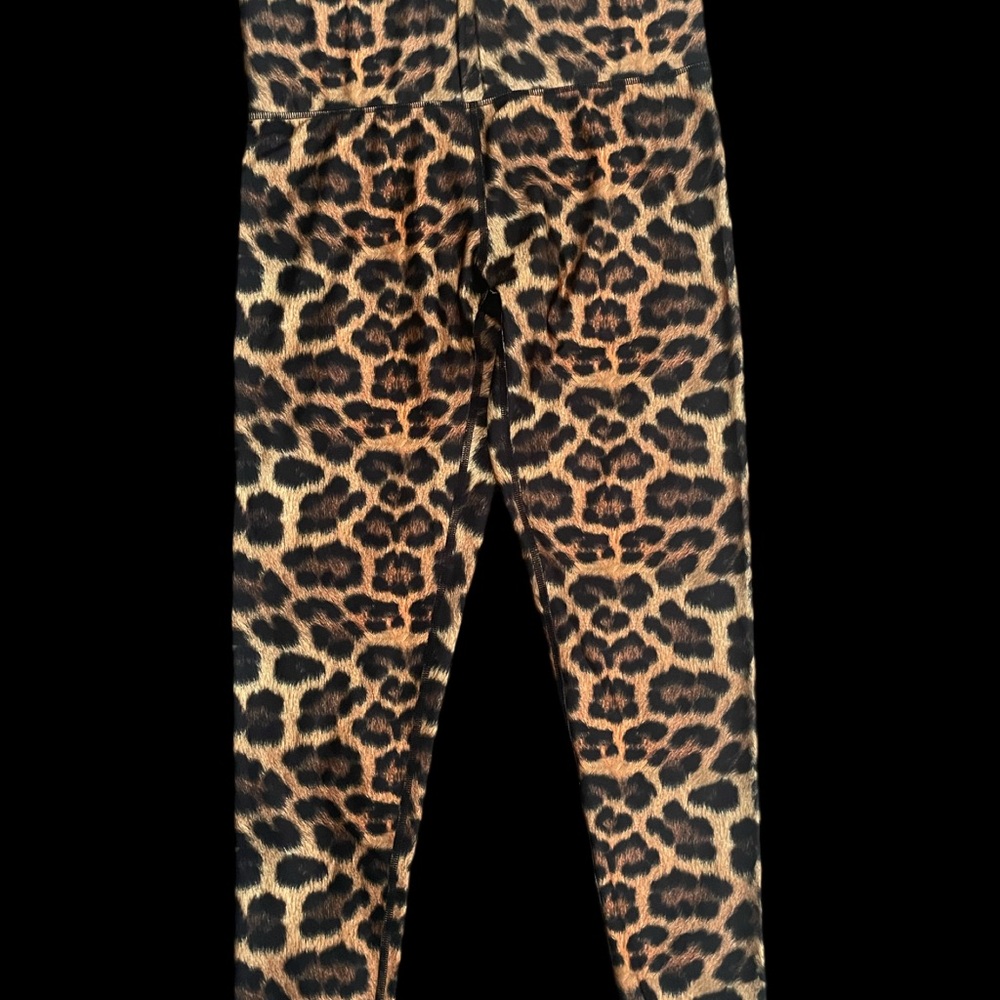 NWOT Zara Terez Women’s XL Leopard Print Leggings